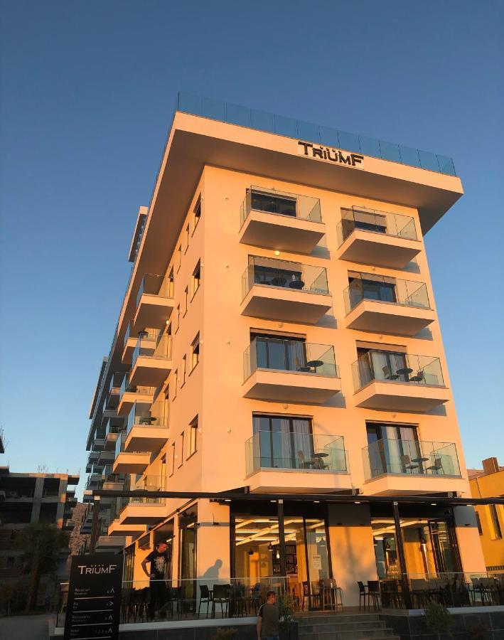 Triumf Hotel Shengjin