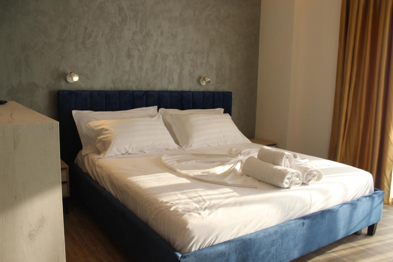 Hotel Triumf Shengjin