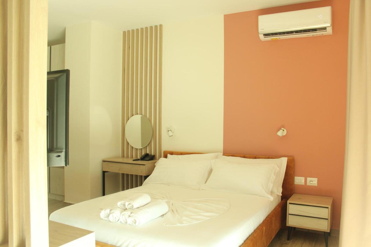 Hotel Triumf Shengjin