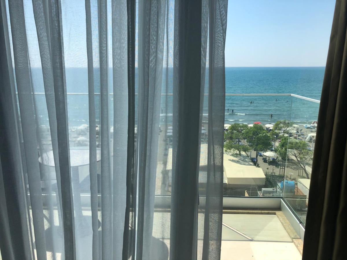 Triumf Hotel Shengjin